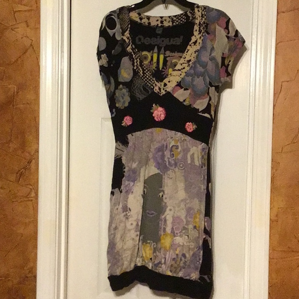 Beautiful Desiqual dress with pockets